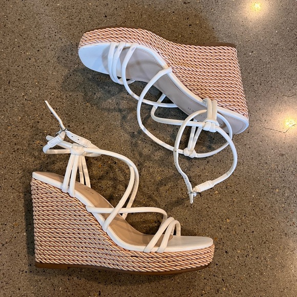 Marc fisher ZARAH STRAPPY ESPADRILLE WEDGE SANDAL worn once - Picture 7 of 10